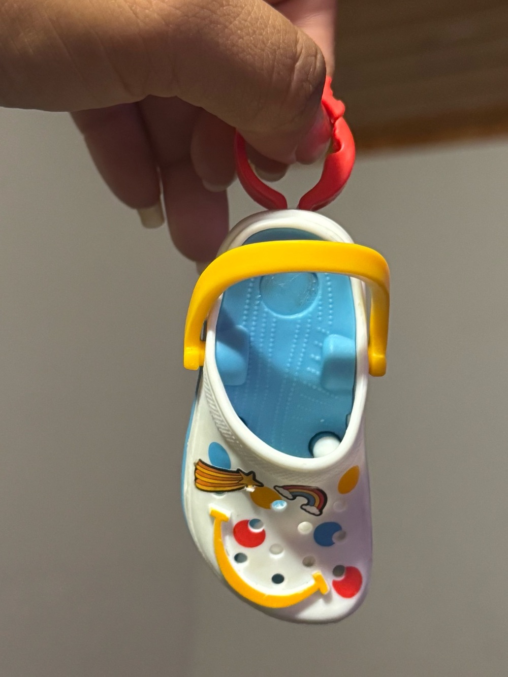 CROCS White Clog with Yellow Strap Charm - Picture 3 of 3